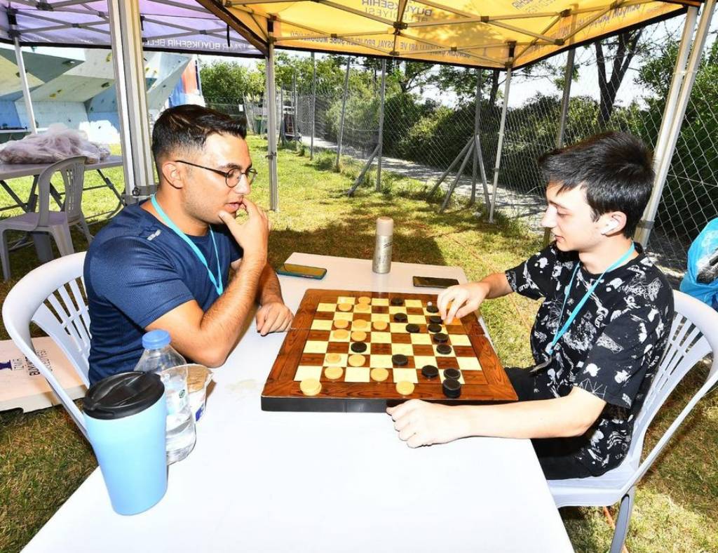 İzmir'de 2. Çağdaş Gençlik İzmir Kampı Düzenlendi
